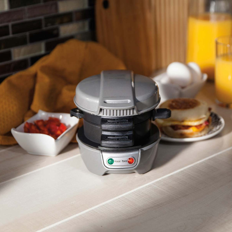 Sanduicheira e Hamburguer Hamilton Beach Breakfast Sandwich Maker Seu Lanche em 5 minutos 110V FAVariedades